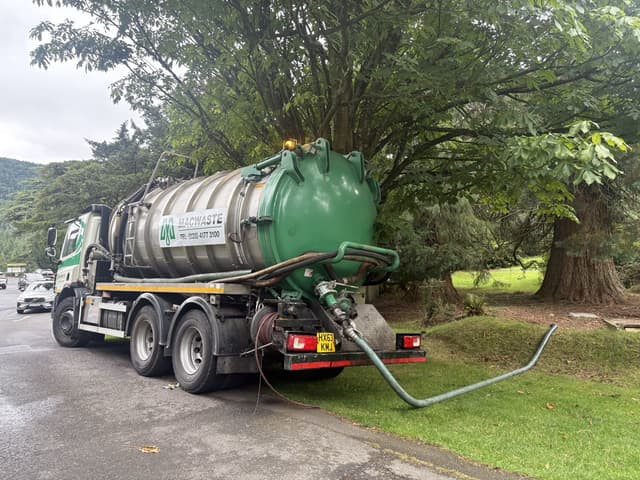 Septic tank emptying